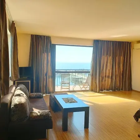 студиа при американеца *