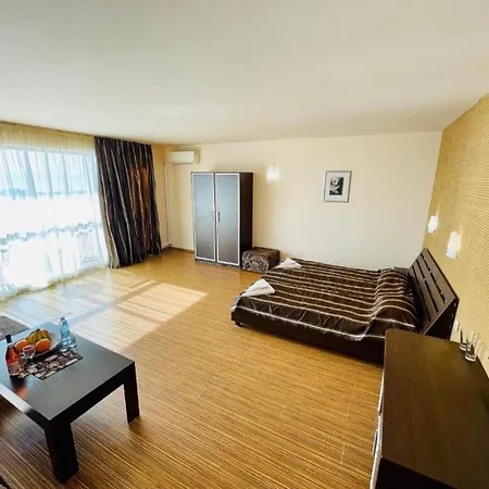 Hotel студиа при американеца Pomorie