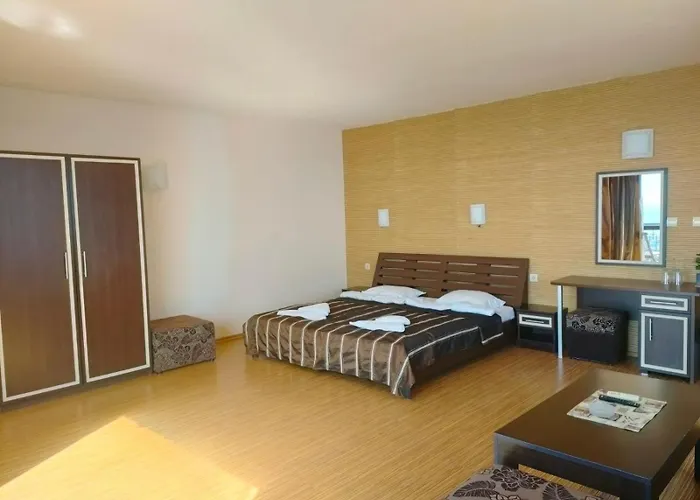 студиа при американеца